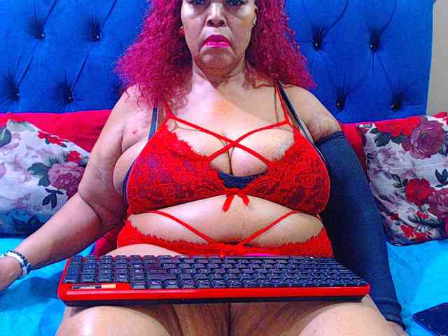 Ebonycandy10 webcam