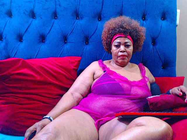 Ebonycandy10 webcam