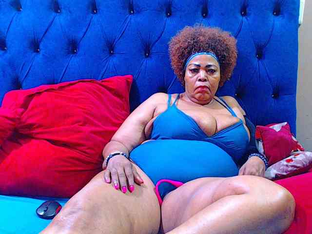 Ebonycandy10 webcam