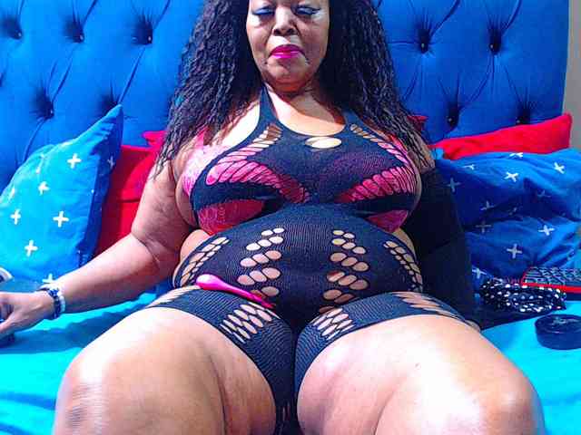 Ebonycandy10 webcam