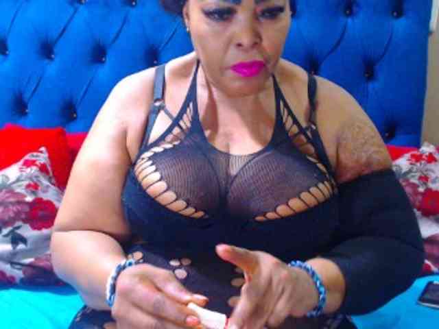 Ebonycandy10 webcam