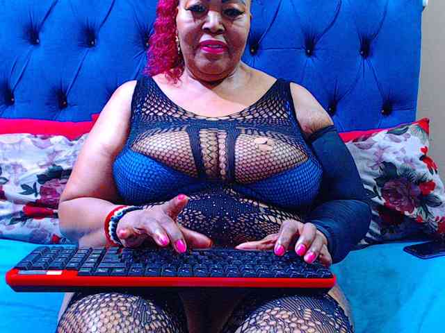 Modèle: Ebonycandy10