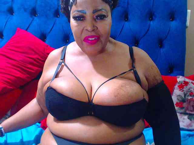 Ebonycandy10 webcam