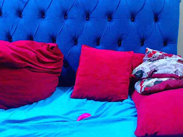Ebonycandy10 webcam