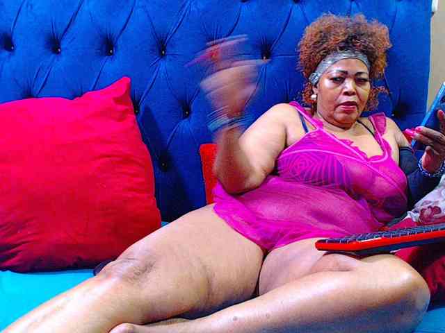 Ebonycandy10 webcam