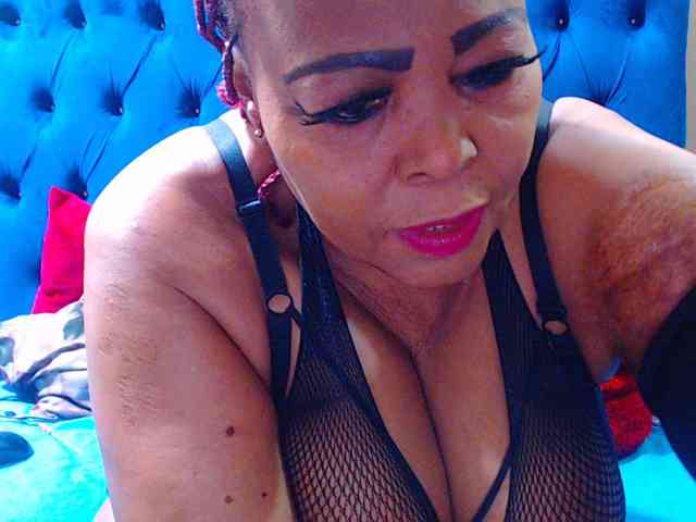 Ebonycandy10 webcam