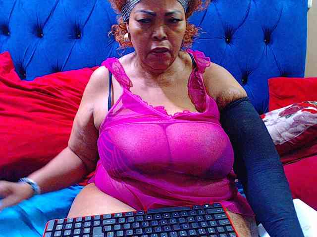 Ebonycandy10 webcam