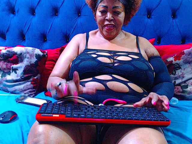 Modèle: Ebonycandy10