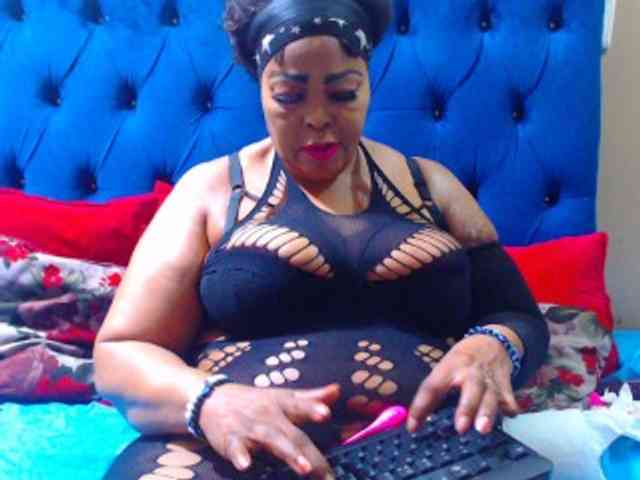 Ebonycandy10 webcam