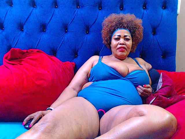 Ebonycandy10 webcam