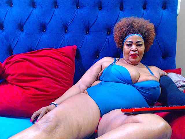 Ebonycandy10 webcam