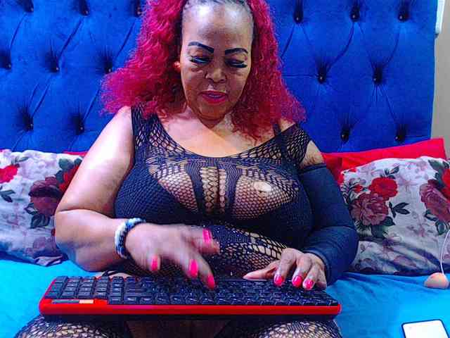 Ebonycandy10 webcam
