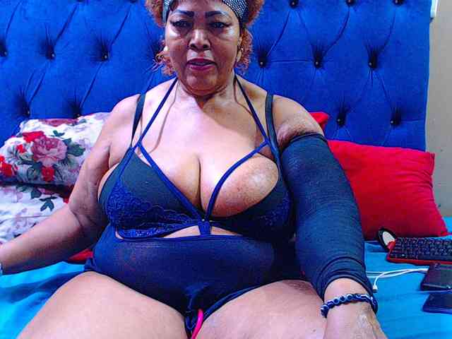 Modèle: Ebonycandy10