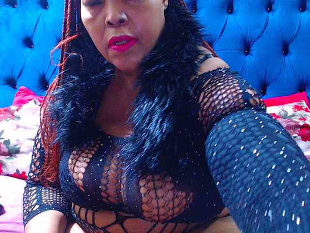 Ebonycandy10
