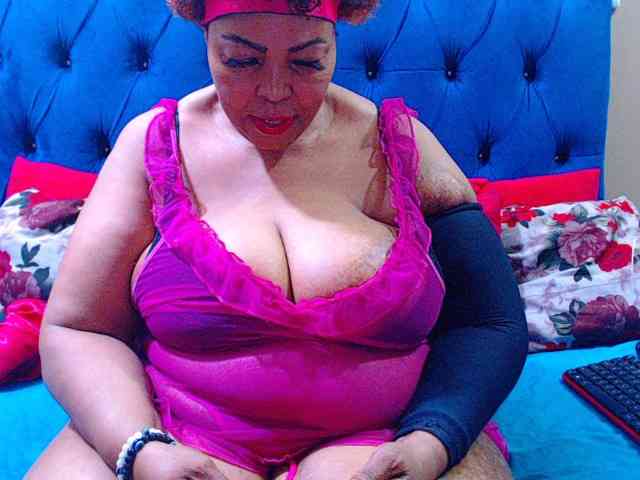 Ebonycandy10 webcam