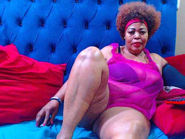 Ebonycandy10 webcam