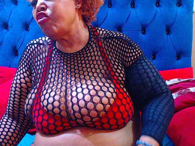 Ebonycandy10 webcam