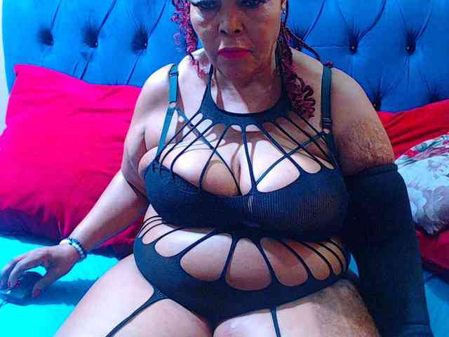 Ebonycandy10 webcam