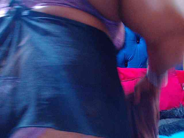 Ebonycandy10 webcam