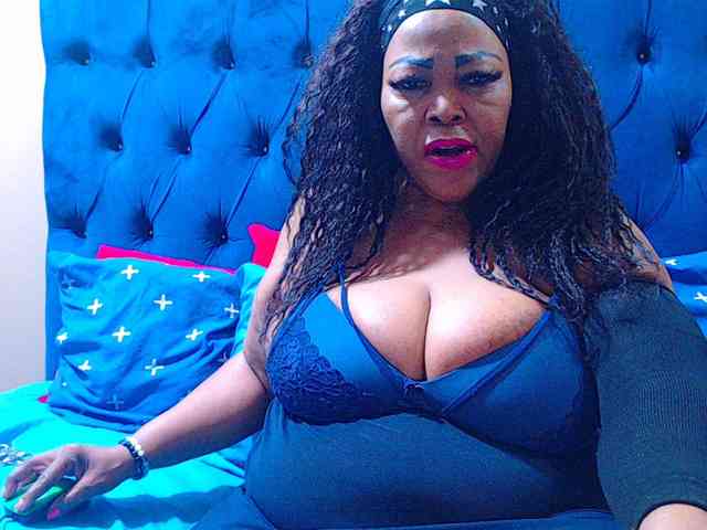 Ebonycandy10 webcam