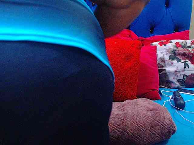 Ebonycandy10 webcam