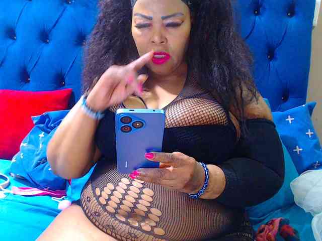 Ebonycandy10 webcam