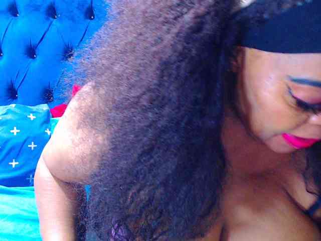 Ebonycandy10 webcam