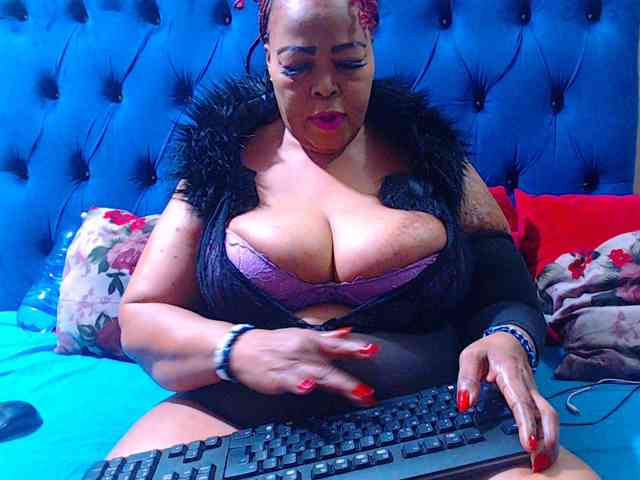 Ebonycandy10 webcam