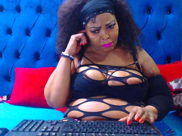 Ebonycandy10