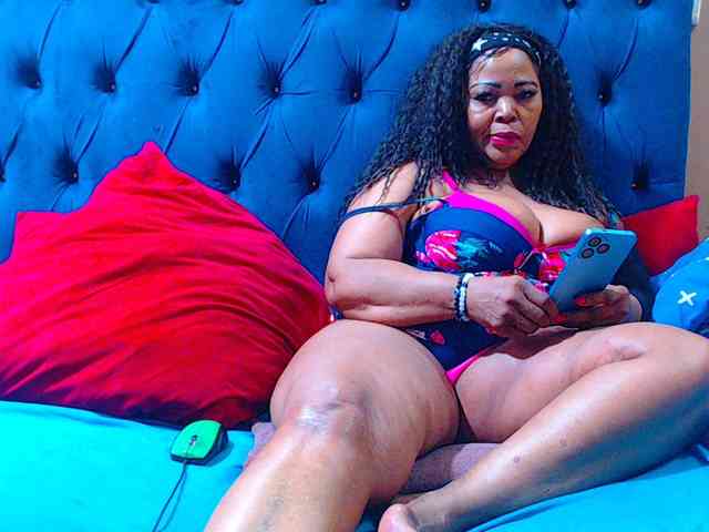 Ebonycandy10 webcam