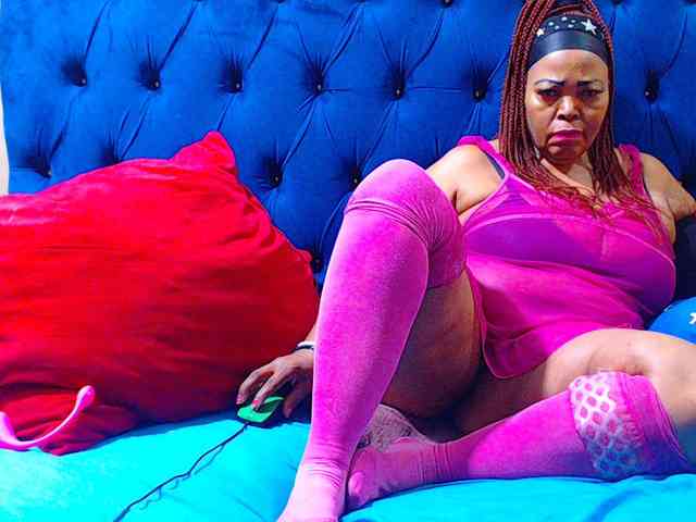 Ebonycandy10 webcam