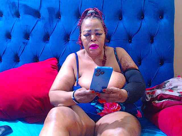 Ebonycandy10