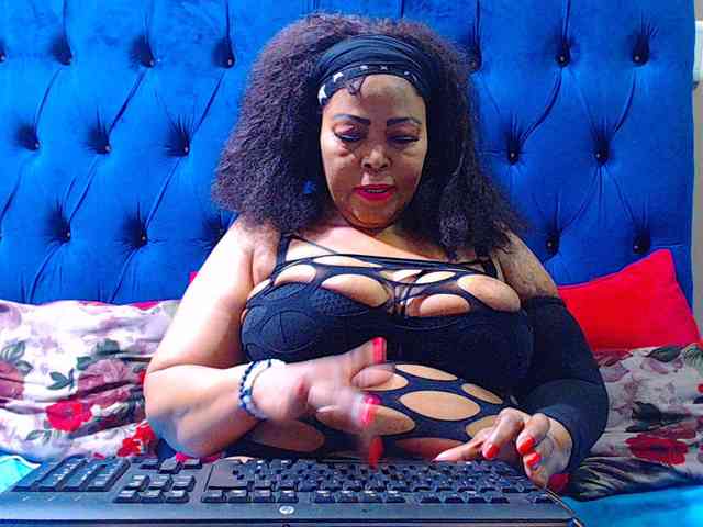 Ebonycandy10
