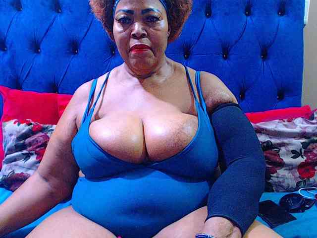 Ebonycandy10 webcam