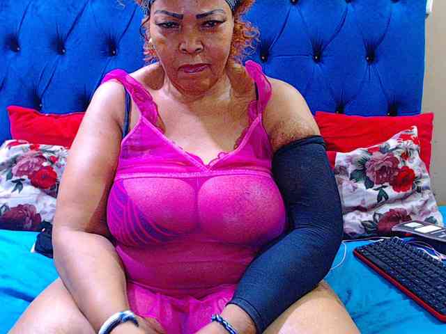 Ebonycandy10