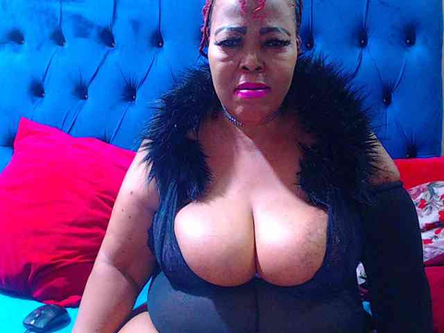 Ebonycandy10 webcam