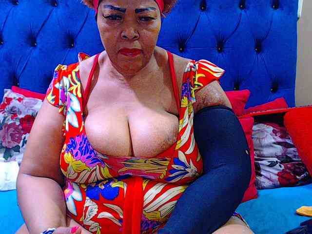 Ebonycandy10