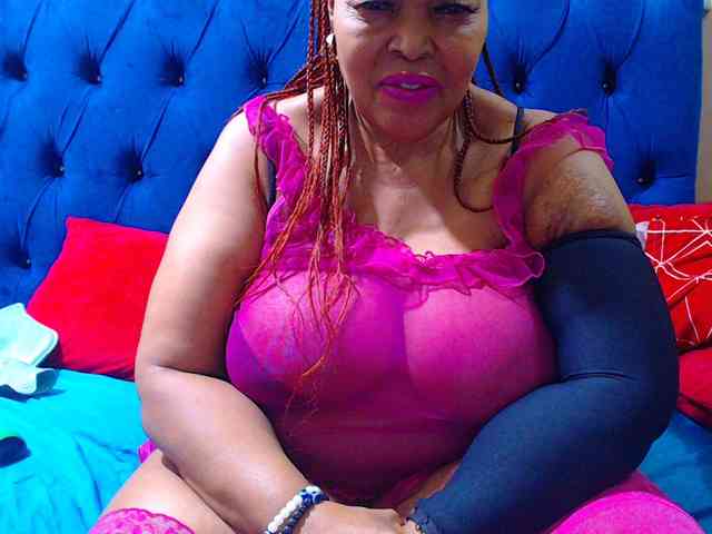 Ebonycandy10 webcam