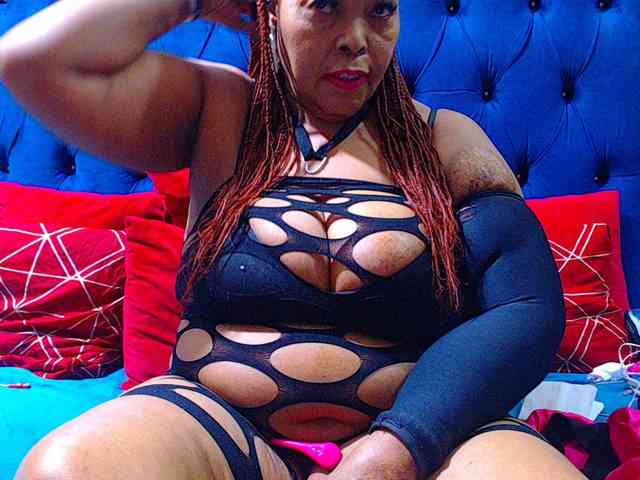 Ebonycandy10 webcam