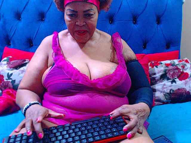 Ebonycandy10