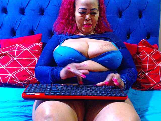 Ebonycandy10 webcam