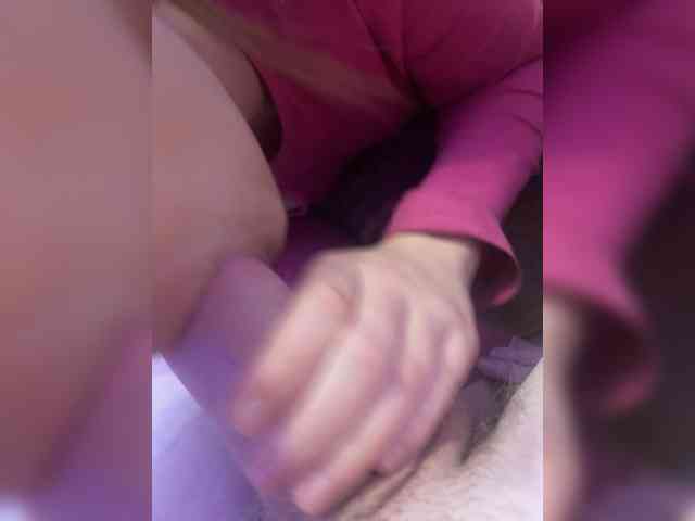 markAndhella webcam