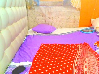 HOTLILLIE's Live Webcam