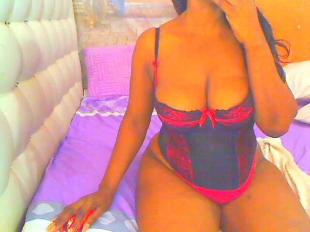 HOTLILLIE live cam on BongaCams
