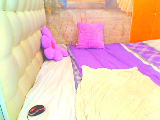 HOTLILLIE live cam on BongaCams