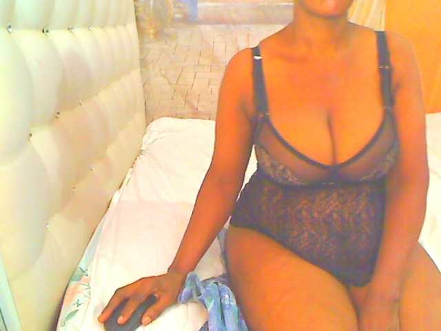 HOTLILLIE webcam
