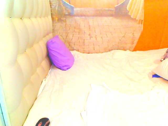 HOTLILLIE live cam on BongaCams