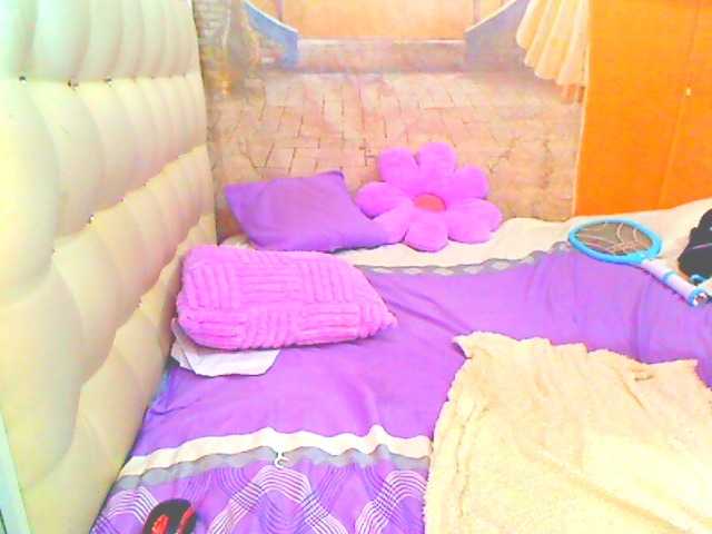 HOTLILLIE live webcam show