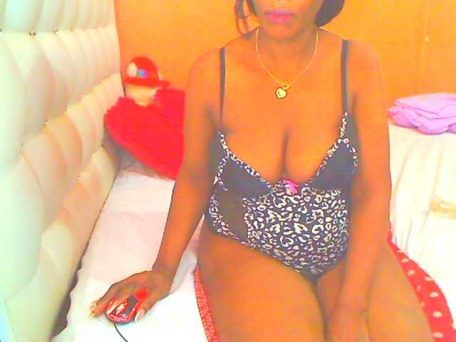 HOTLILLIE live cam on BongaCams