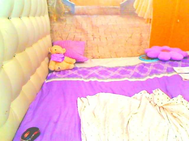 HOTLILLIE live cam on BongaCams